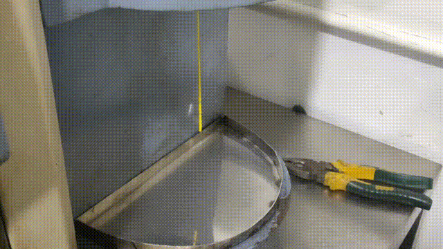 Welke mengregel moet worden gevolgd voor de stroomsnelheid van polymeer smelt?